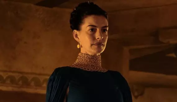 Anne Hathaway